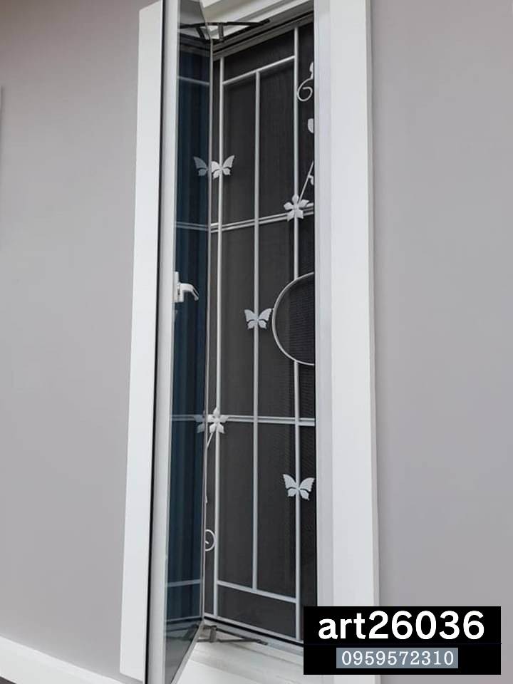 เหล็กดัดพร้อมมุ้งลวด โทนสีขาว ผีเสื้อ