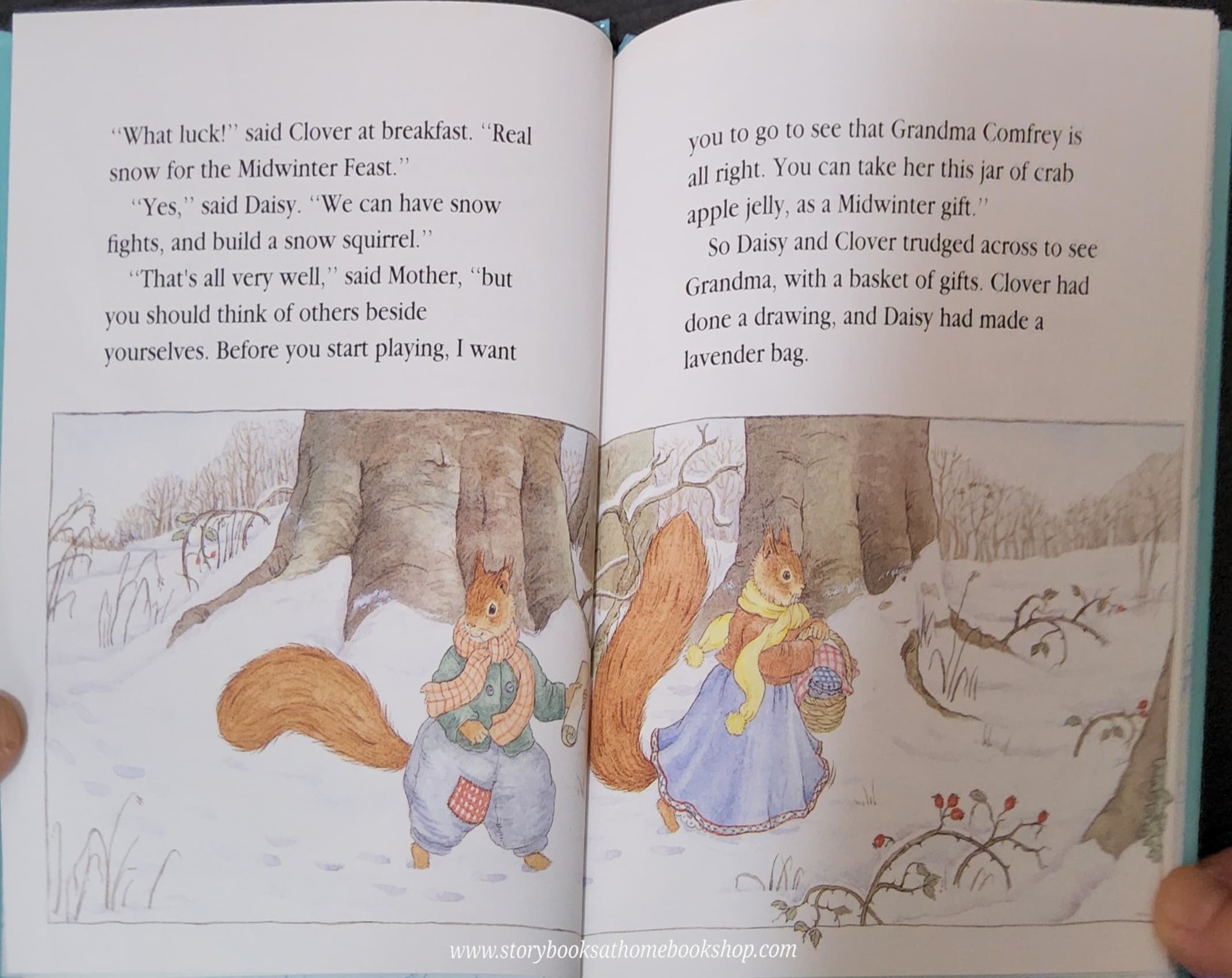 หนังสือนิทานปกแข็ง** 🍅🍓IN THE BLEAK MIDWINTER: TALES OF HEARTSEASE WOOD