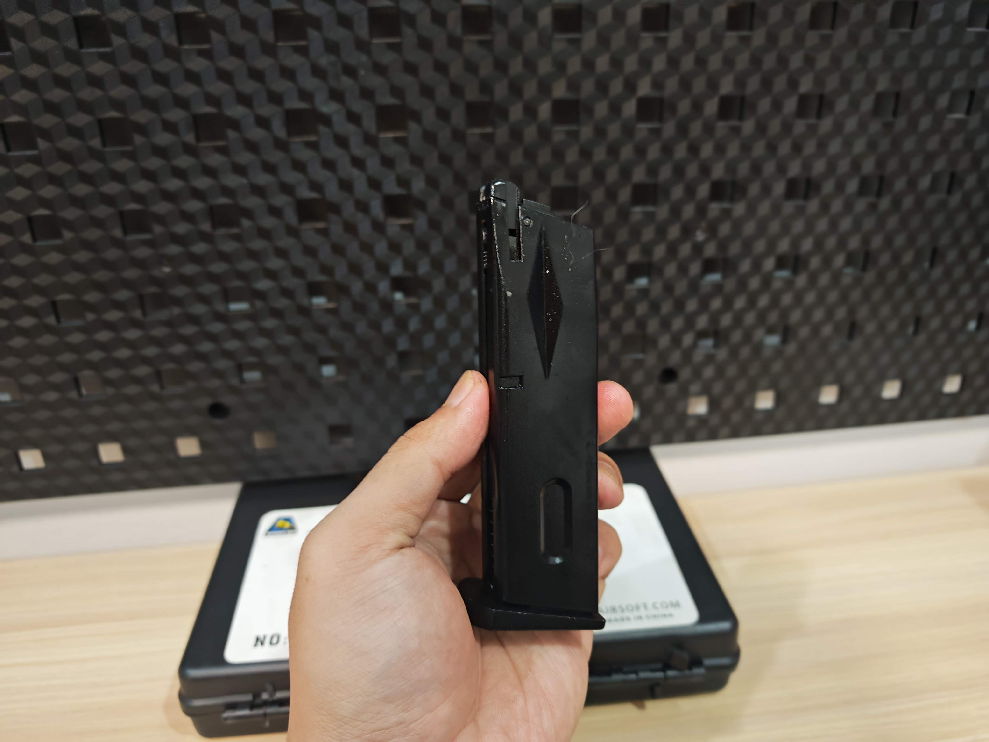 Double Bell 736 Taurus PT92 Beretta สีดำ GBB BB Gun บีบีกัน แบบแก๊ส ปืนอัดลม มือสอง Airsoft Gun