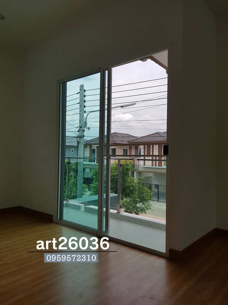 หน้าต่าง ประตู มินิมอล กระจกใส กระจกสี