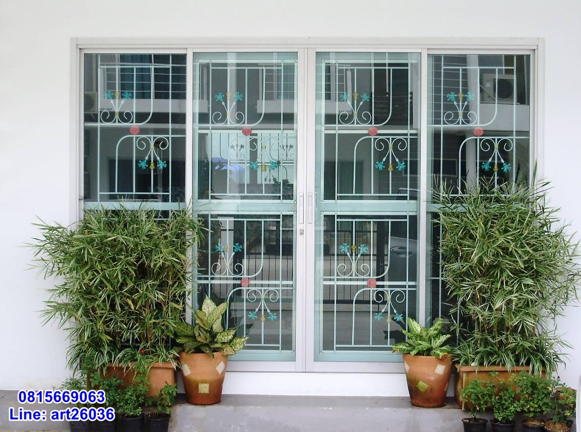 เหล็กดัดพร้อมมุ้งลวด ประตู บานเลื่อน