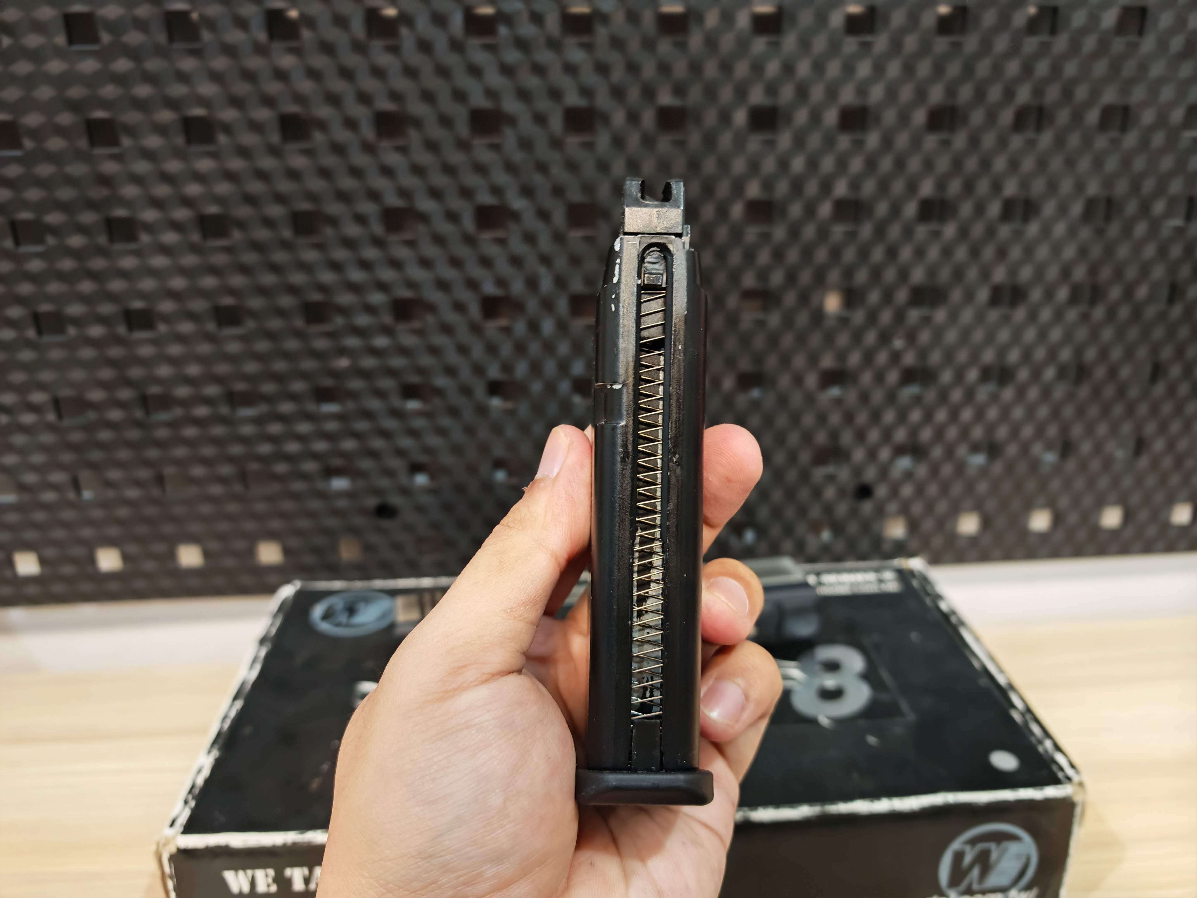 WE G18C Glock18C Gen3 Full-Auto สีทูโทนเดิมโรงงาน ไต้หวัน GBB BB Gun บีบีกัน แบบแก๊ส ปืนอัดลม Airsoft Gun มือสอง