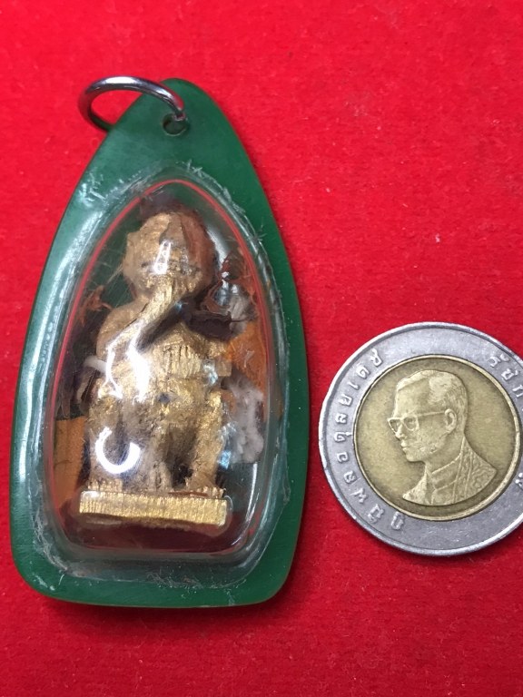 สี่หูห้าตา พระธาตุข้าวบิณฑ์ สายสิญจน์ จีวร หลวงปู่ครูบาชัยยะวงศา