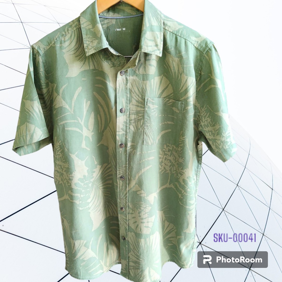 เสื้อฮาวายมือสอง ป้าย anko ลายใบเฟิร์น ผ้า 45% Cotton 55% Linen ไหล่ 18 อก 22 ยาว 29 ราคา 250 บาท ค่าจัดส่งเหมา ๆ 30 บาท (สั่งกี่ตัวก็ได้)