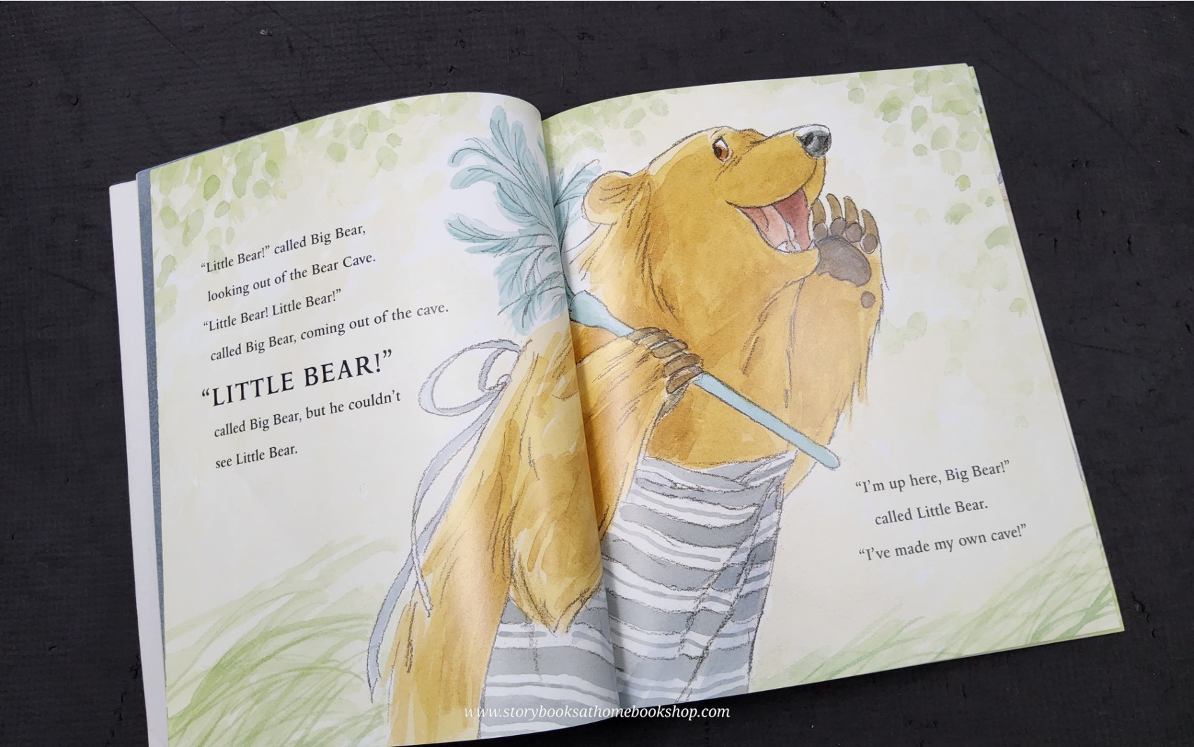 หนังสือนิทานปกอ่อน** 🍅🍓SLEEP TIGHT,LITTLE BEAR