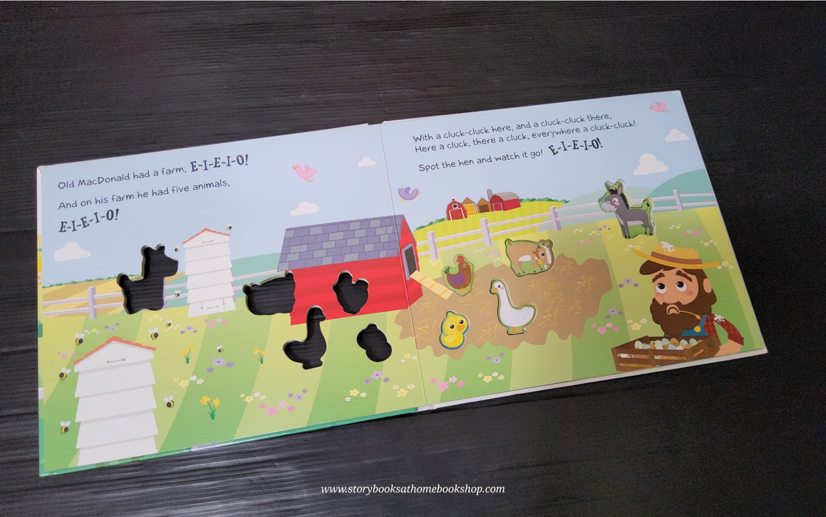 Board Book** 🍅🍓OLD MACDONALD HAD A FARM LAND (AND IT WAS VERY NOISY!)