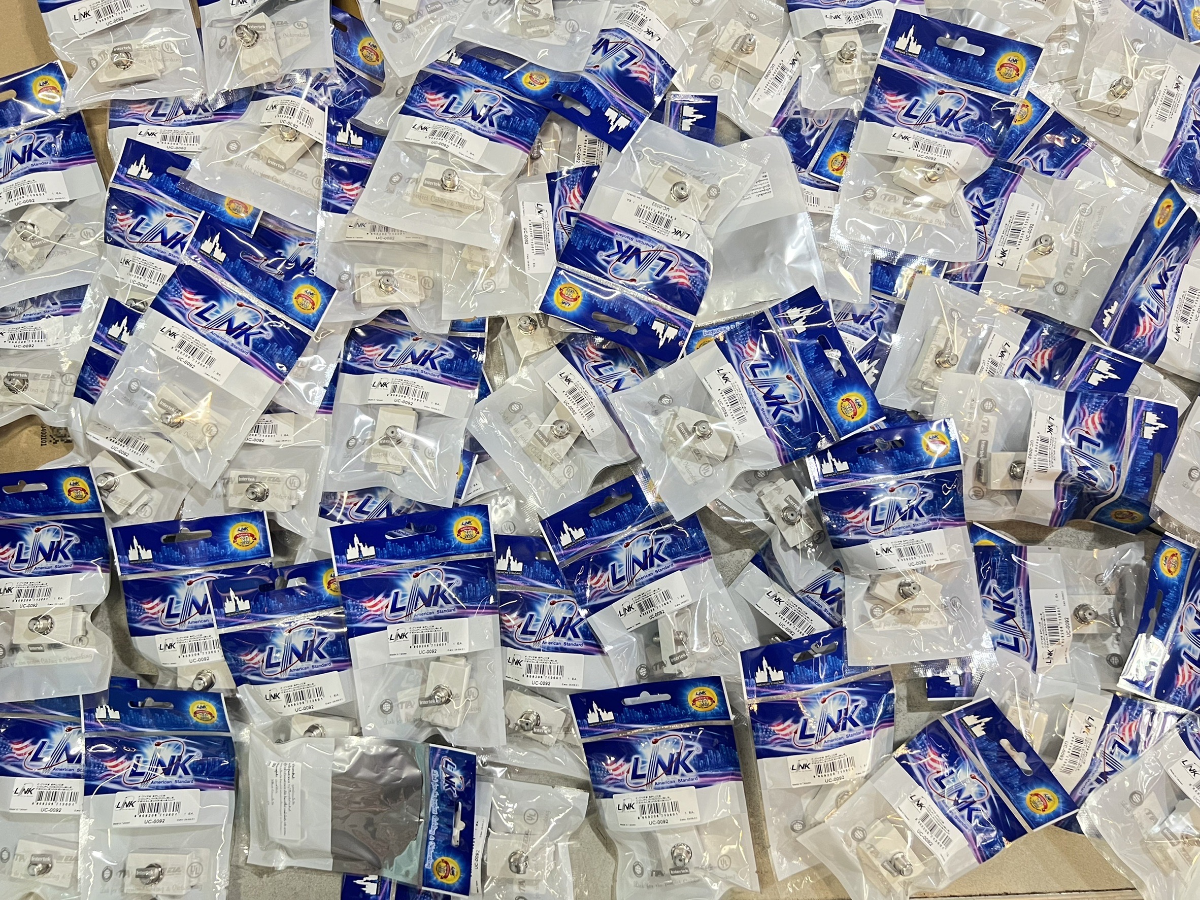 Outlet เอ้าท์เล็ตผนัง ( Link ) งานดิจิตอลทีวี งานจานดาวเทียม