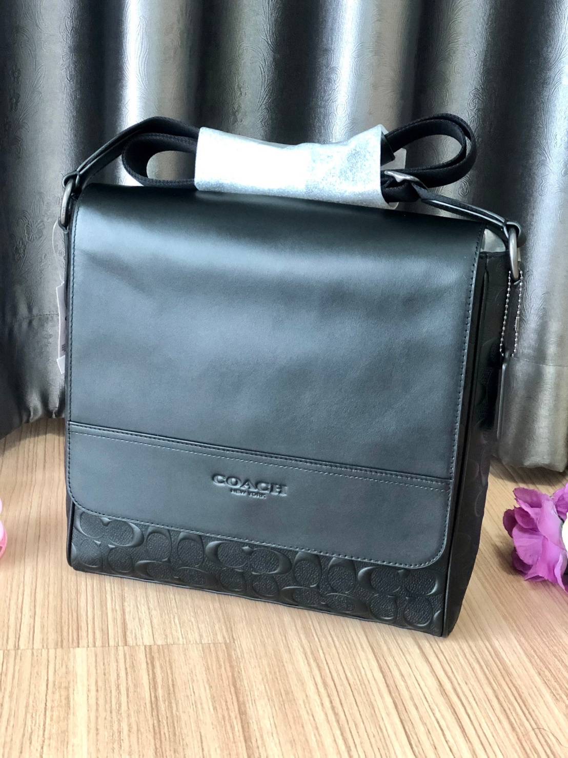 New Coach Houston Map Bag In Signature Leather