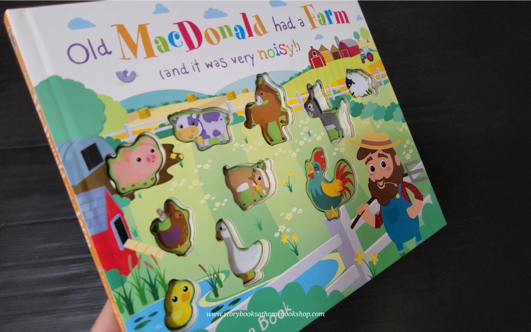 Board Book** 🍅🍓OLD MACDONALD HAD A FARM LAND (AND IT WAS VERY NOISY!)