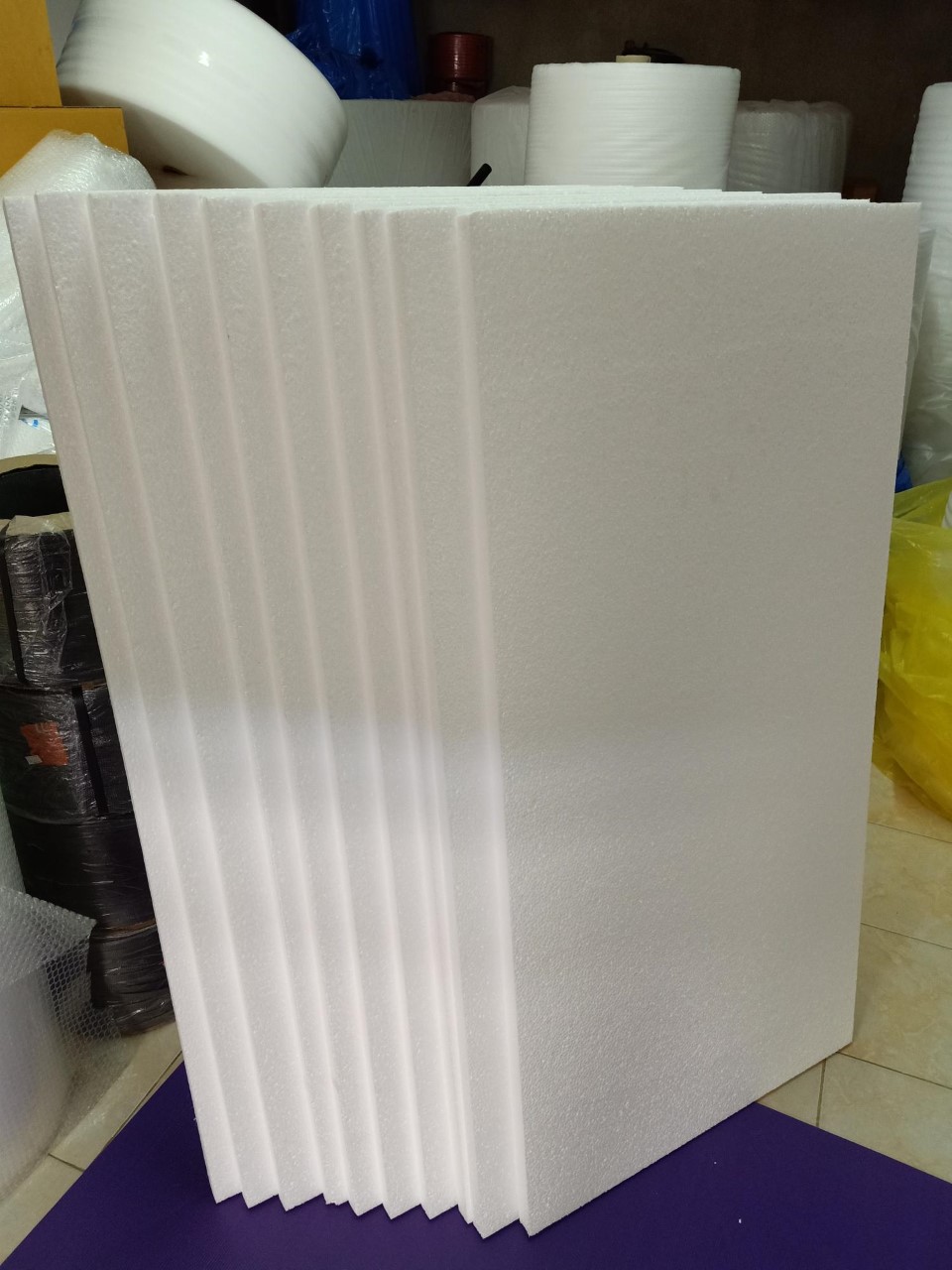 โฟมแผ่น,EPS FOAM 0.65 ปอนด์ ขนาด 60x120 cm หนา 1/2" ราคา 20 บาท/แผ่น (บรรจุ 10 แผ่น/ห่อ)