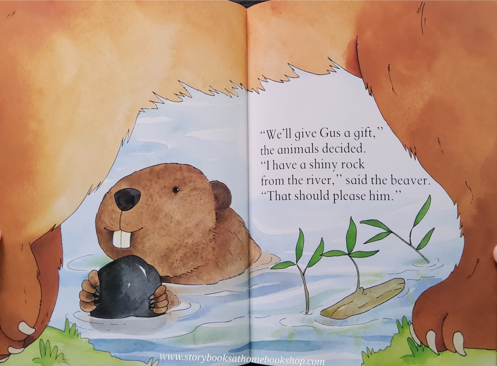 หนังสือนิทานปกอ่อน** 🍅🍅THE TALE OF GUS THE GRUMBLY GRIZZLY (FOLD-OUT)