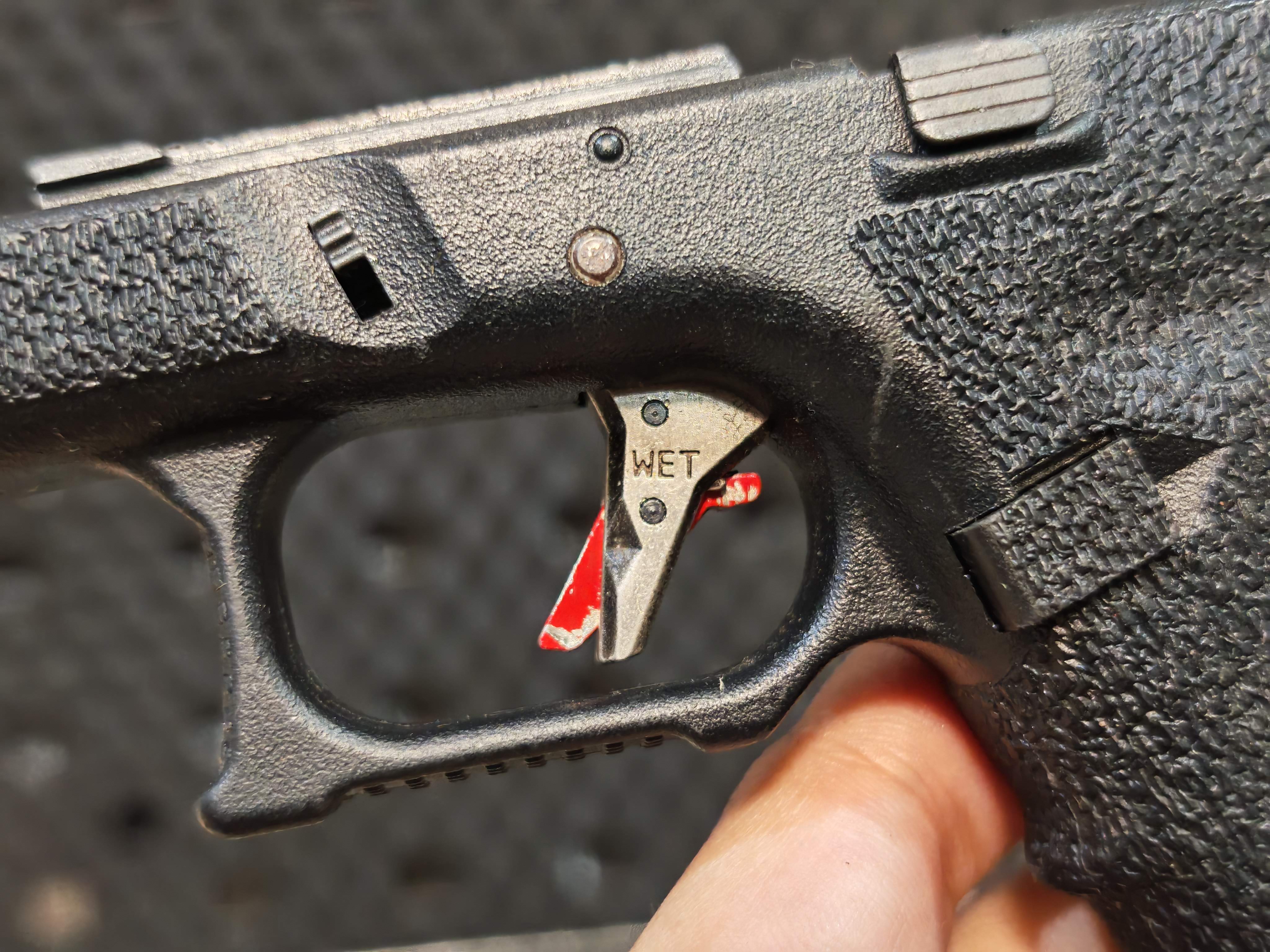 WE Glock19 G-Force Custom เฟรมดำ สไลด์เงิน ลำกล้องทอง GBB BB Gun บีบีกัน แบบแก๊ส ปืนอัดลม มือสอง Airsoft Gun