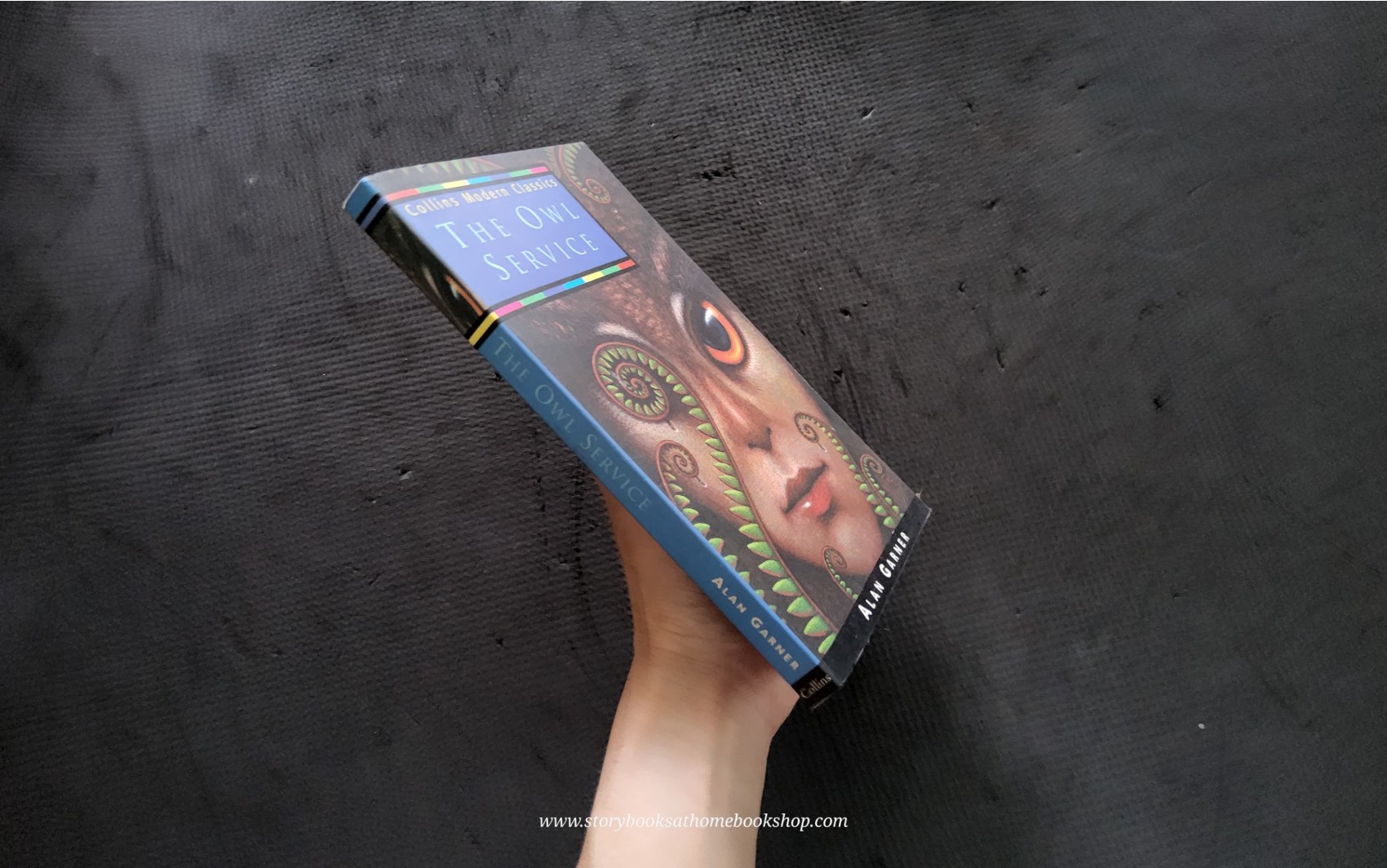 วรรณกรรมเยาวชน** 🍅THE OWL SERVICE by ALAN GARNER