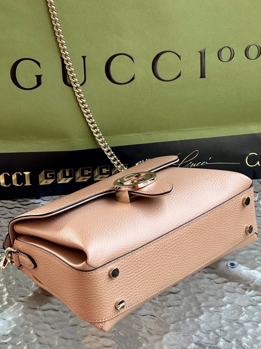 🖤🤍 เทา ครีม 47,590 บาท New Gucci Interlocking Shoulder Bag สำเนา
