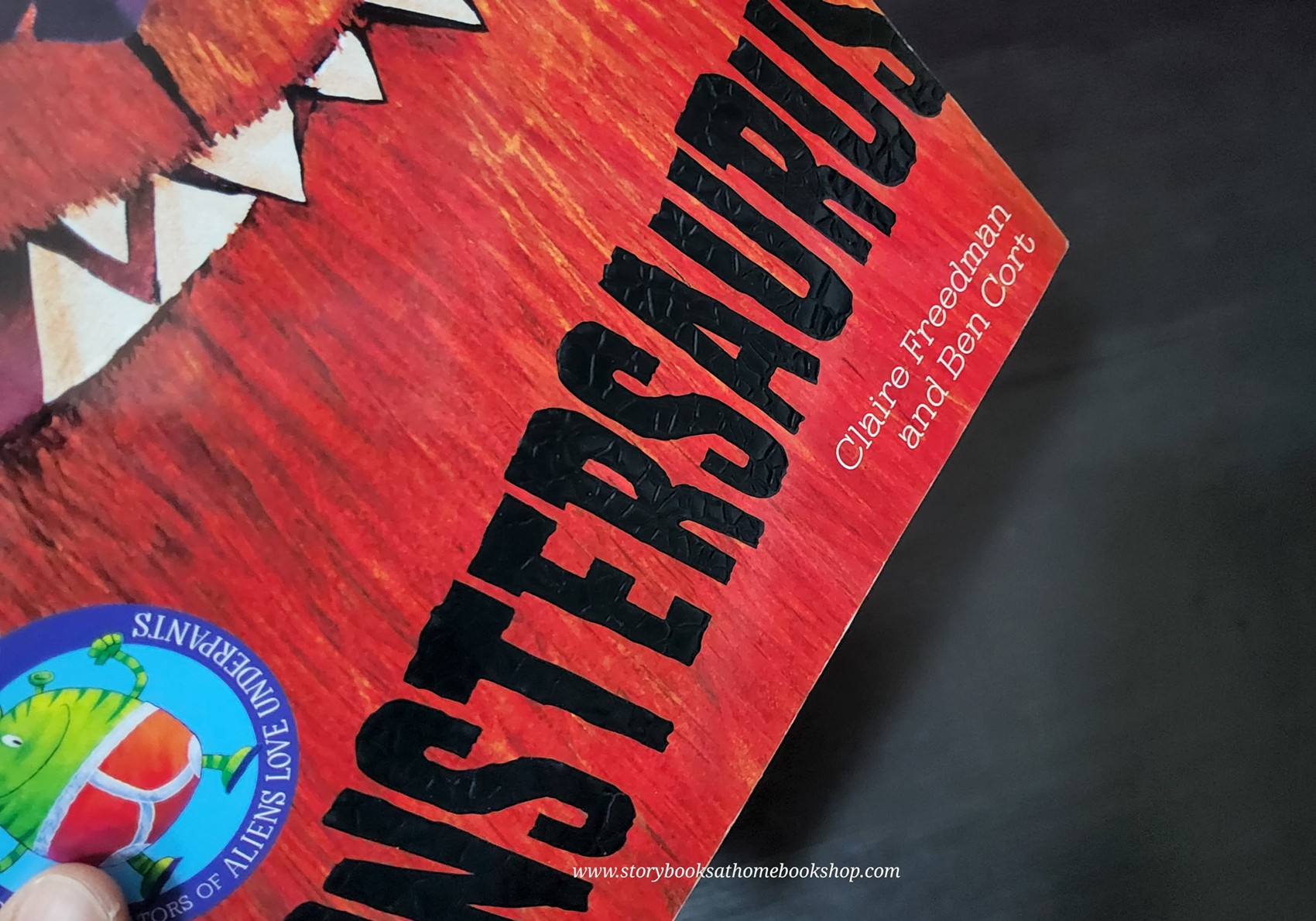 หนังสือนิทานปกอ่อน ** 🍅🍓 MONSTERSAURUS BY CLARE FREEDMAN AND BEN CORT