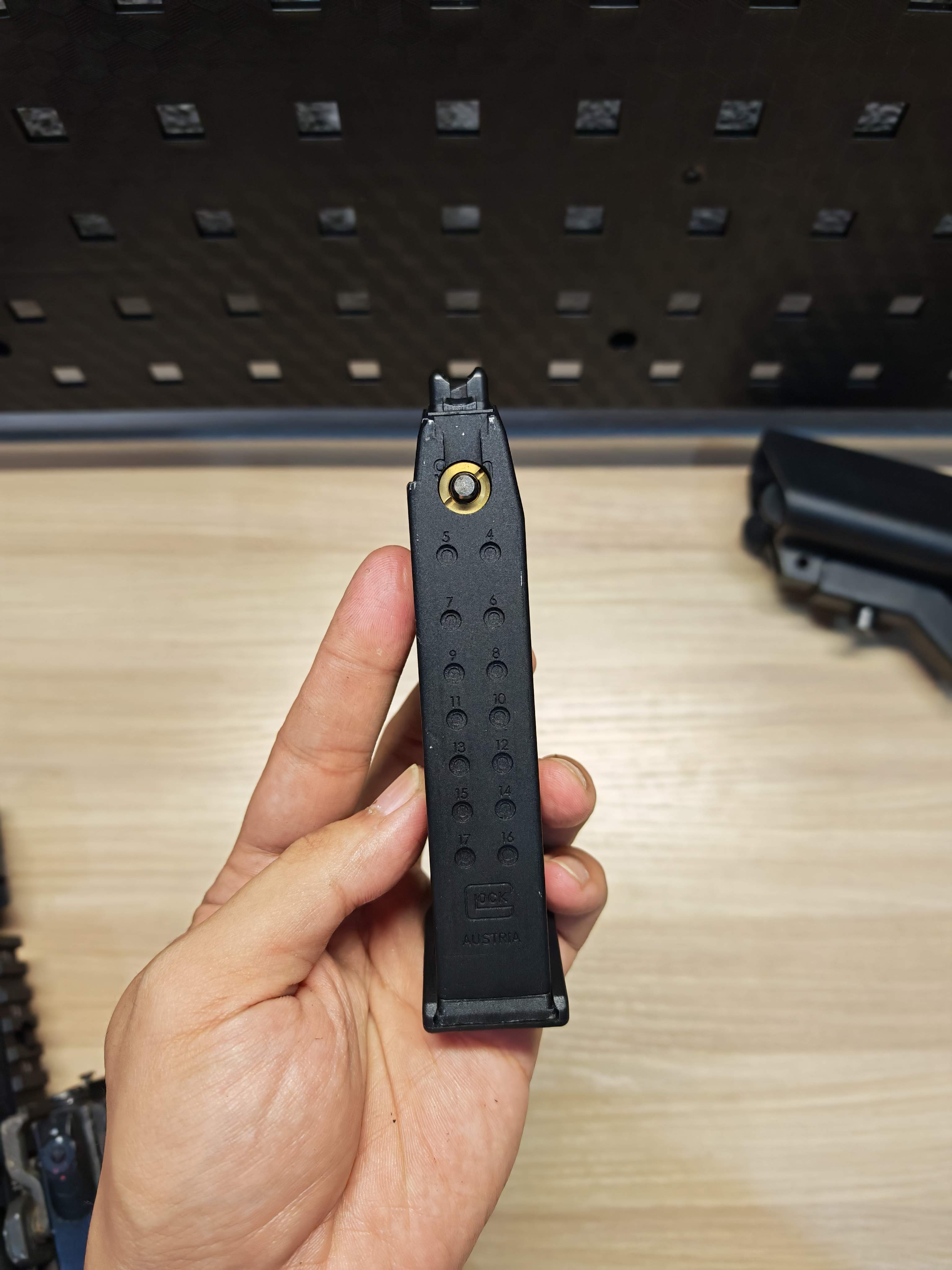 Umarex VFC Magazine for Glock Series แม็กกาซีน G17 Glock17 มือสอง