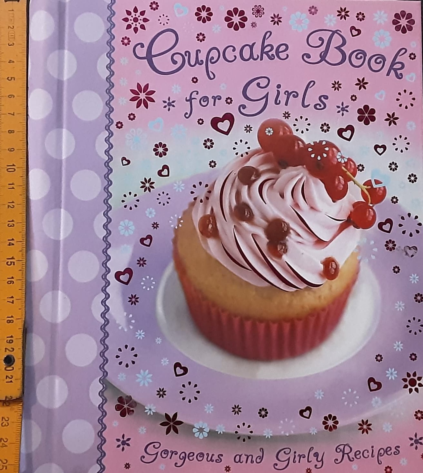Cookery Book หนังสือกิจกรรม ทำอาหาร ภาษาอังกฤษ 🍅🍓Cupcake Book for Girls/Used สภาพ 80-90%