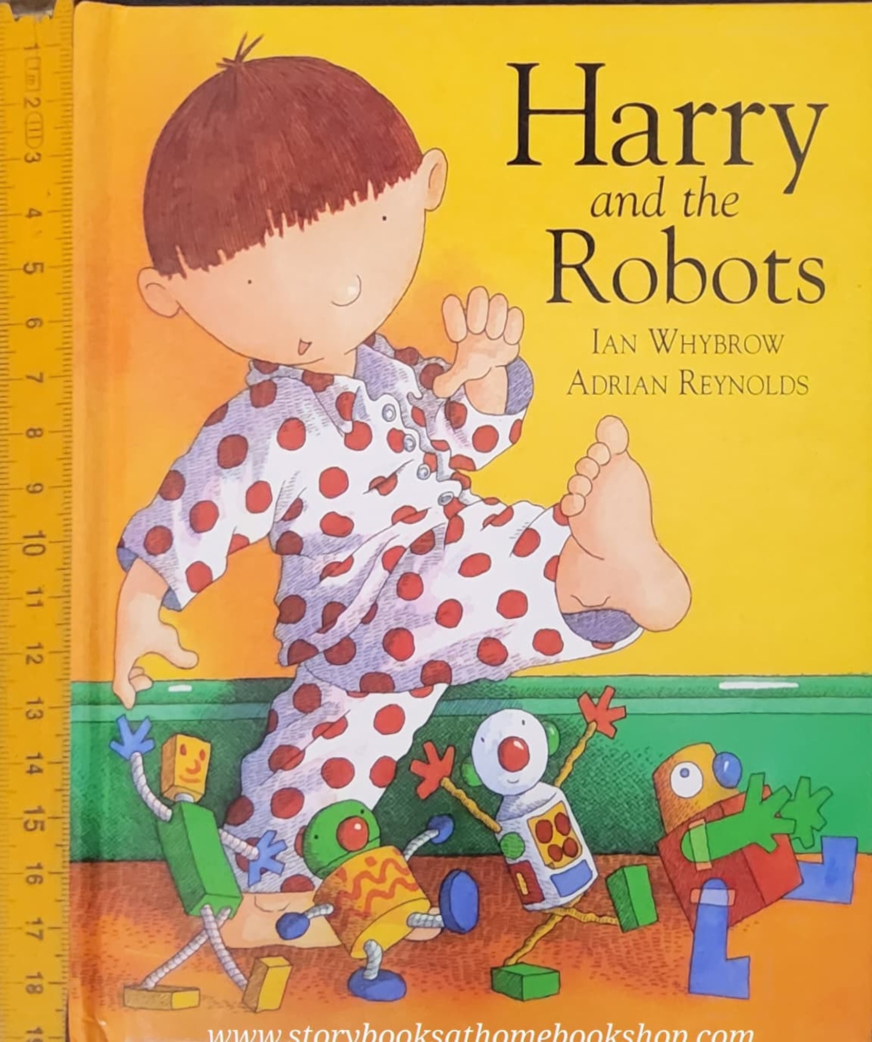 หนังสือนิทานปกแข็ง** 🍅🍓HARRY AND THE ROBOTS
