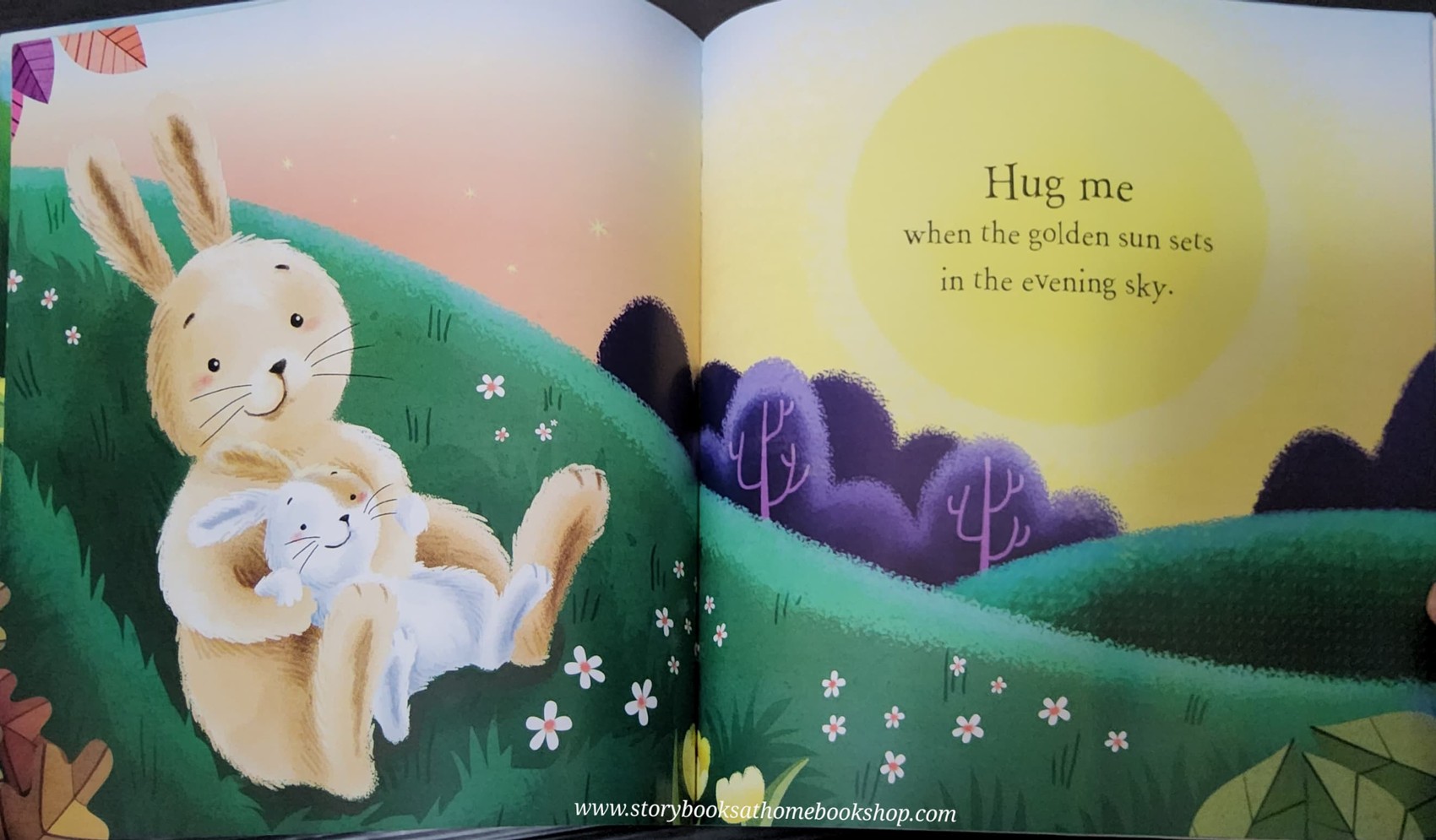 หนังสือนิทานปกอ่อน** ♥️HUG ME