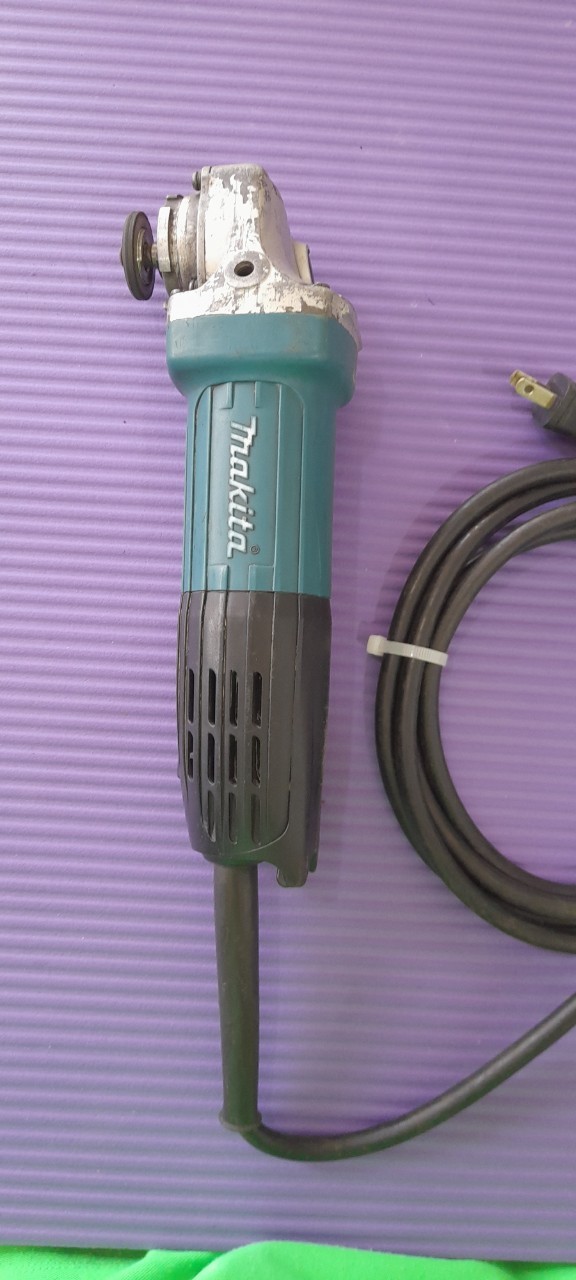 หินเจียร 4 นิ้ว Makita GA 4031