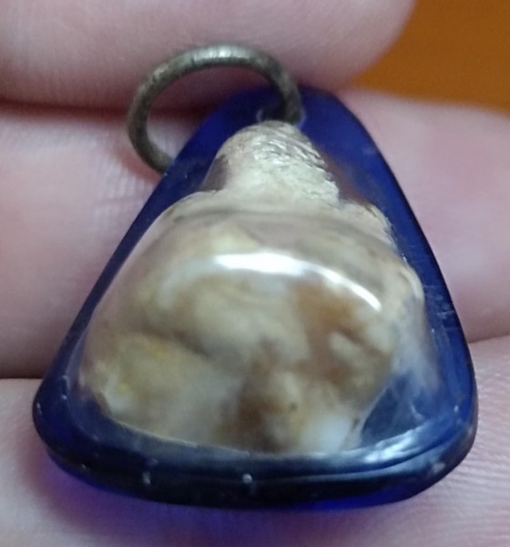 พระทันตธาตุ ครูบาปัน วัดแม่ยะ จ.ตาก ได้มาจากคุณลุงประชา อายุ 74 ปี ยังมีชีวิตอยู่ (บันทึก พ.ศ.2567) เคยสอนโรงเรียนตากพิทยาคมและย้ายไปสอนใน จ.ตาก คุณลุงประชา ได้สืบทอดพระทันตธาตุ มาจากคุณพ่อประสิทธิ์ อายุ 90 กว่าปี ปัจจุบันเสียชีวิตแล้ว เมื่อปี 2548