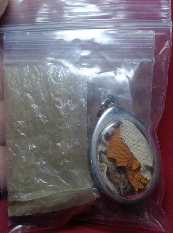 พระทันตธาตุครูบาเมือง วัดท่าแหน จ.ลำปาง พระทันตธาตุ ครูบาเมืององค์นี้ได้มาจากคุณลุงประเสริฐ อายุ 82 ปี ปัจจุบันยังมีชีวิตอยู่ (พ.ศ.2567) คุณลุงประเสริฐท่านเคยเป็นครูสอนในจังหวัดลำปาง ท่านสอนและย้ายโรงเรียน หลายที่ในจังหวัดลำปาง