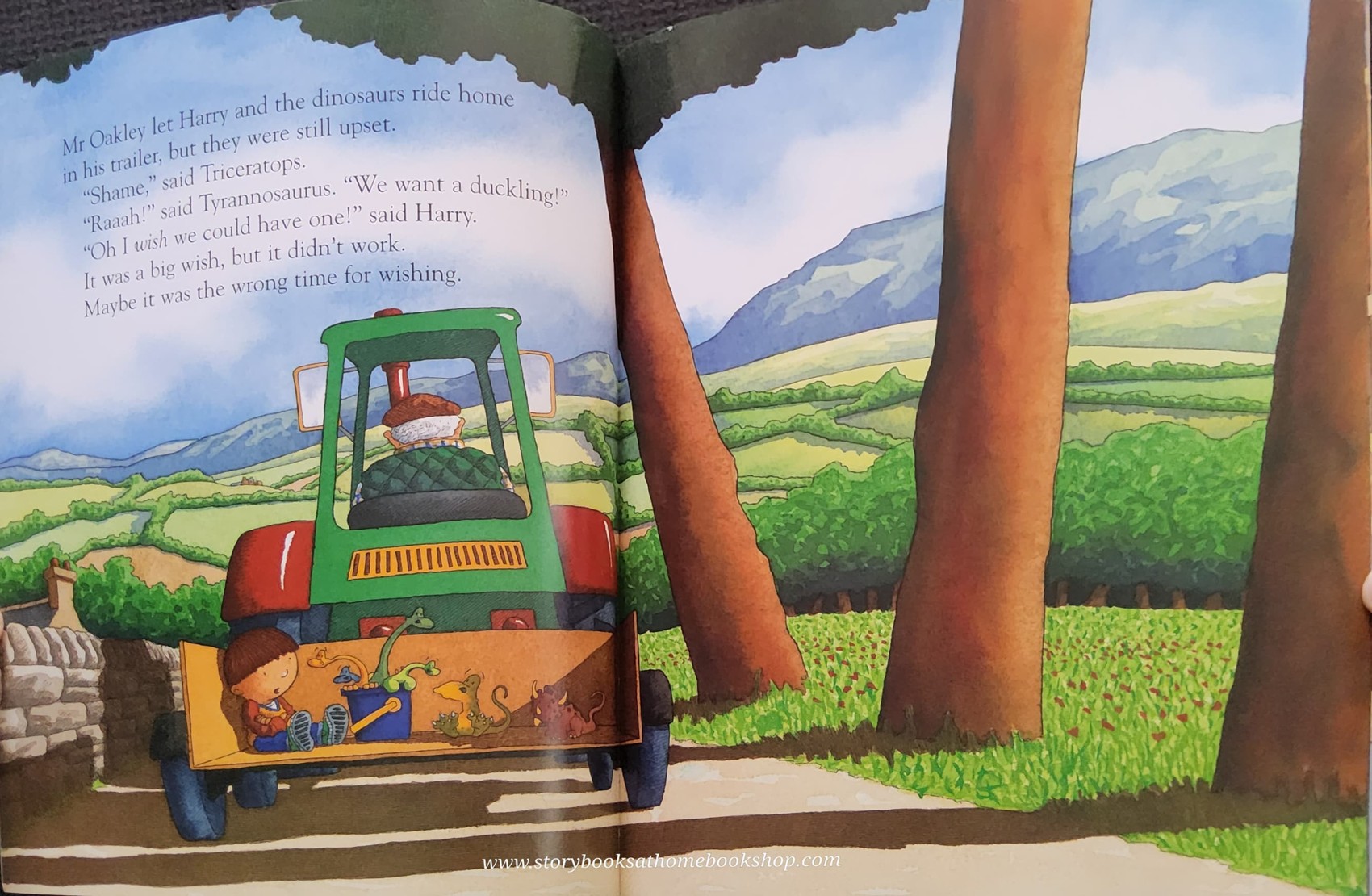 หนังสือนิทานปกอ่อน** 🍓🍓 HARRY AND THE DINOSAURS MAKE A CHRISTMAS WISH BY IAN WHYBROW AND ADRIAN REYNOLDS