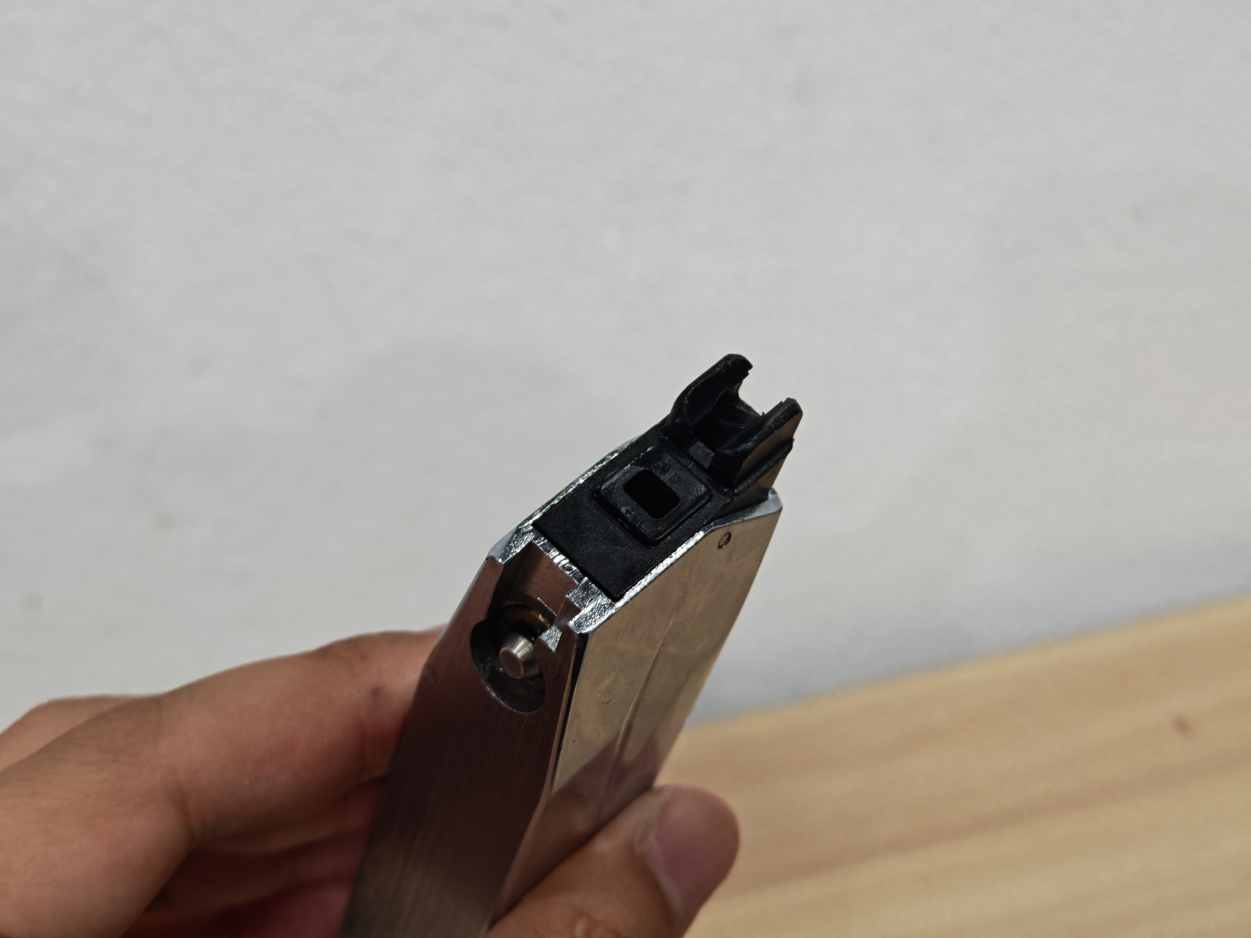 Tokyo Marui Sig Sauer P226 E2 Stainless Model GBB BB Gun บีบีกัน แบบแก๊ส ปืนอัดลม มือสอง Airsoft Gun