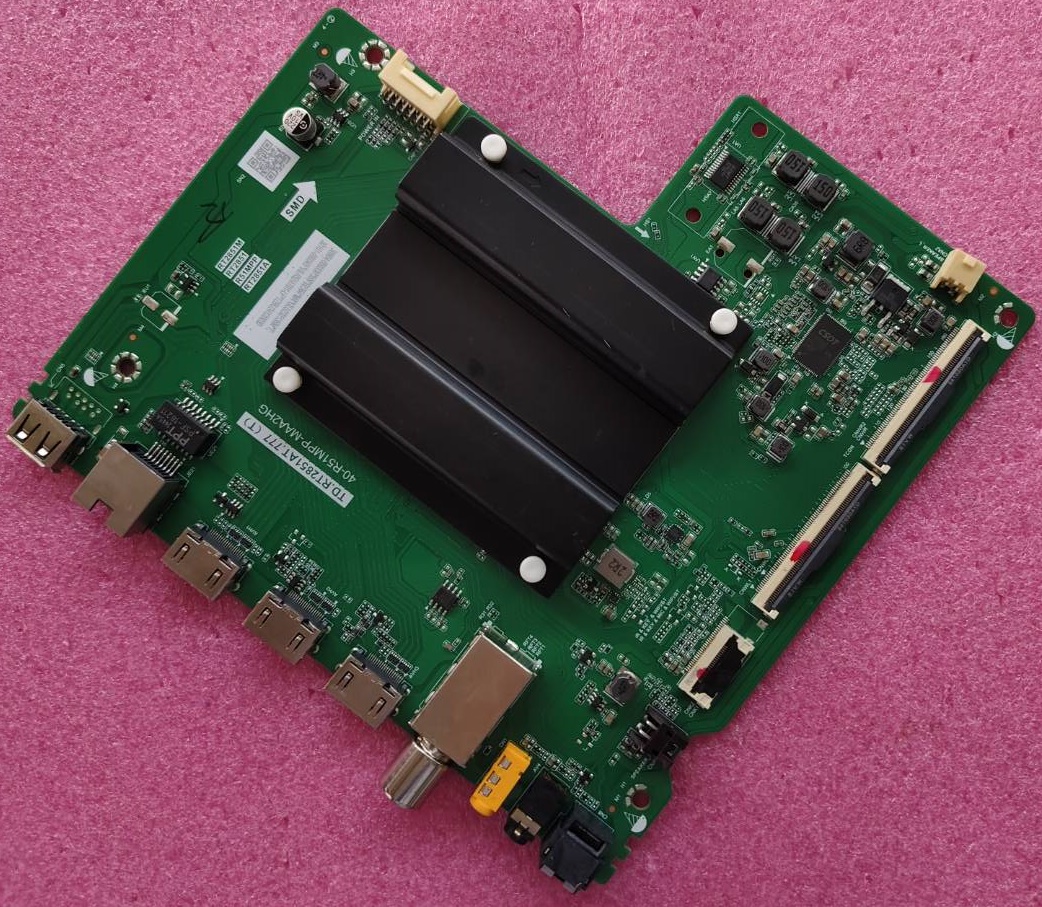 เมนบอร์ดทีวี ทีซีแอล TCL ของแท้มือสองถอดจากเครื่อง ไช้กับรุ่น 55V6B 55P655 พาร์ทTD.RT2851AT.777(T)