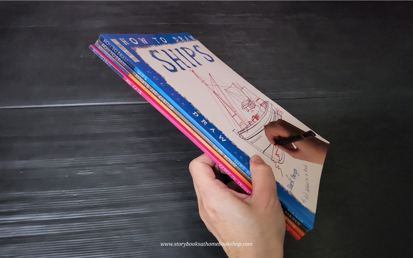 DRAWING BOOKS SET** ð
HOW TO DRAW 4 BOOKSâĨïļ *KNIGHTS AND CASTLES *SHIPS *DINOSAURS *BIG CATS