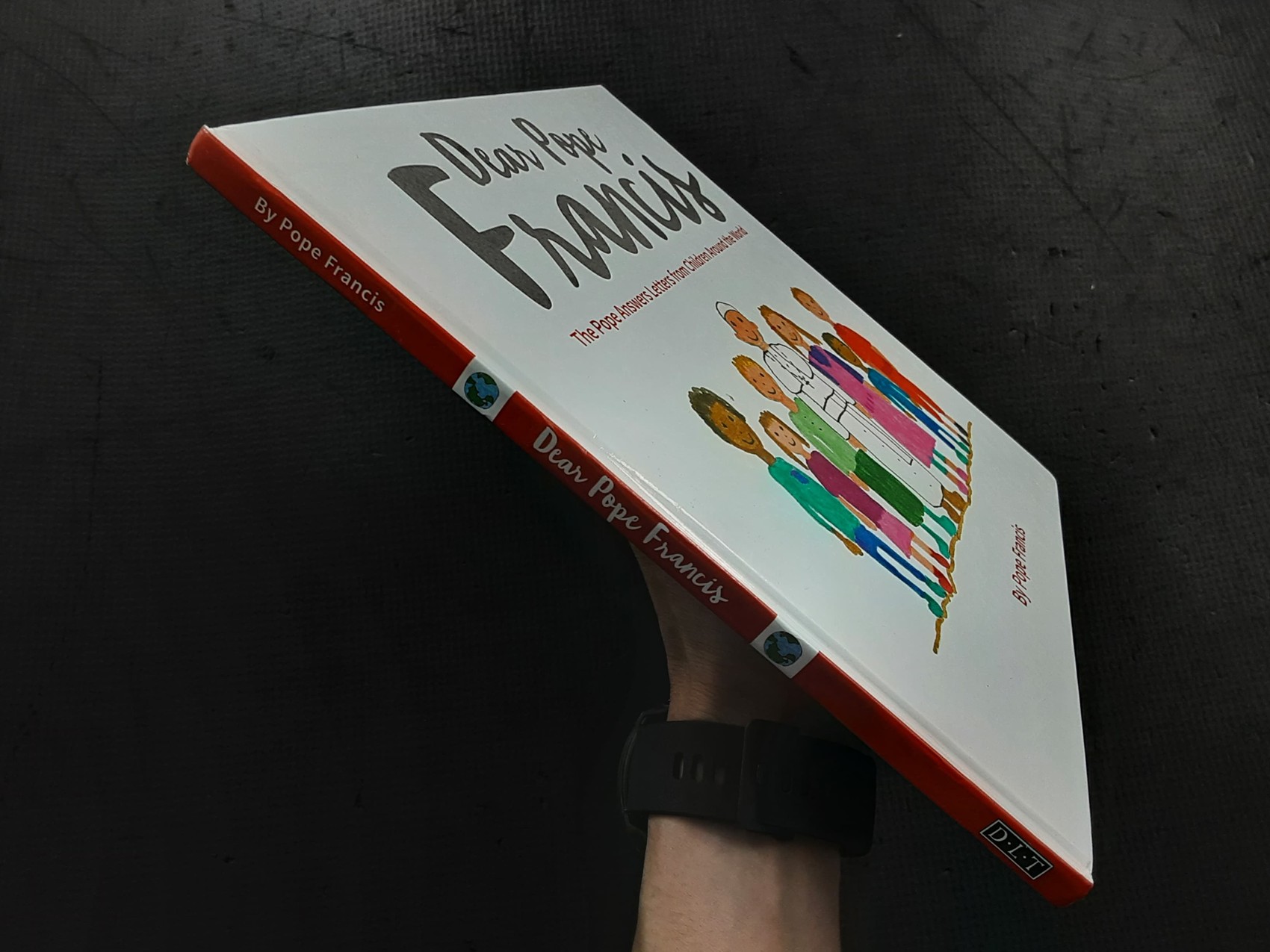 หนังสือนิทานปกแข็ง 🍅🍓Dear Pope Francis (The Pope Anserts Letters from Children Around the World)