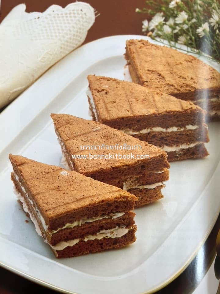 เค้กอย่างง่าย โดย : อาจารย์ศรีสมร คงพันธุ์.