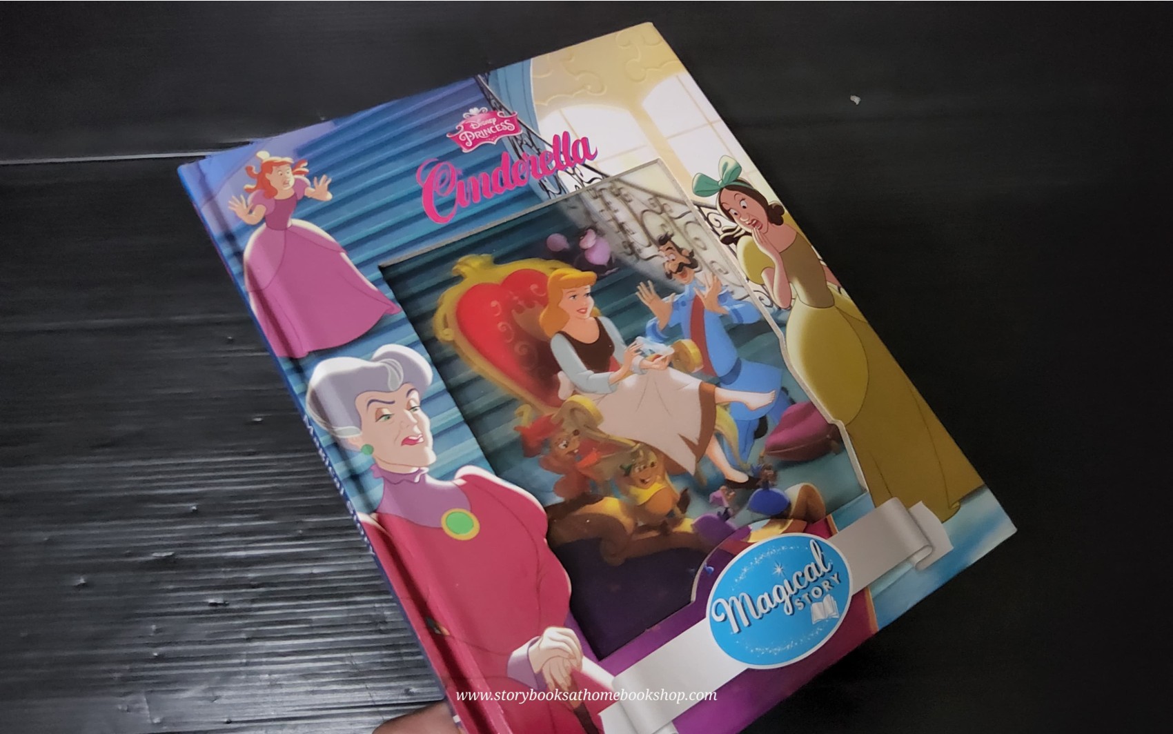 หนังสือนิทานปกแข็ง CINDERELLA