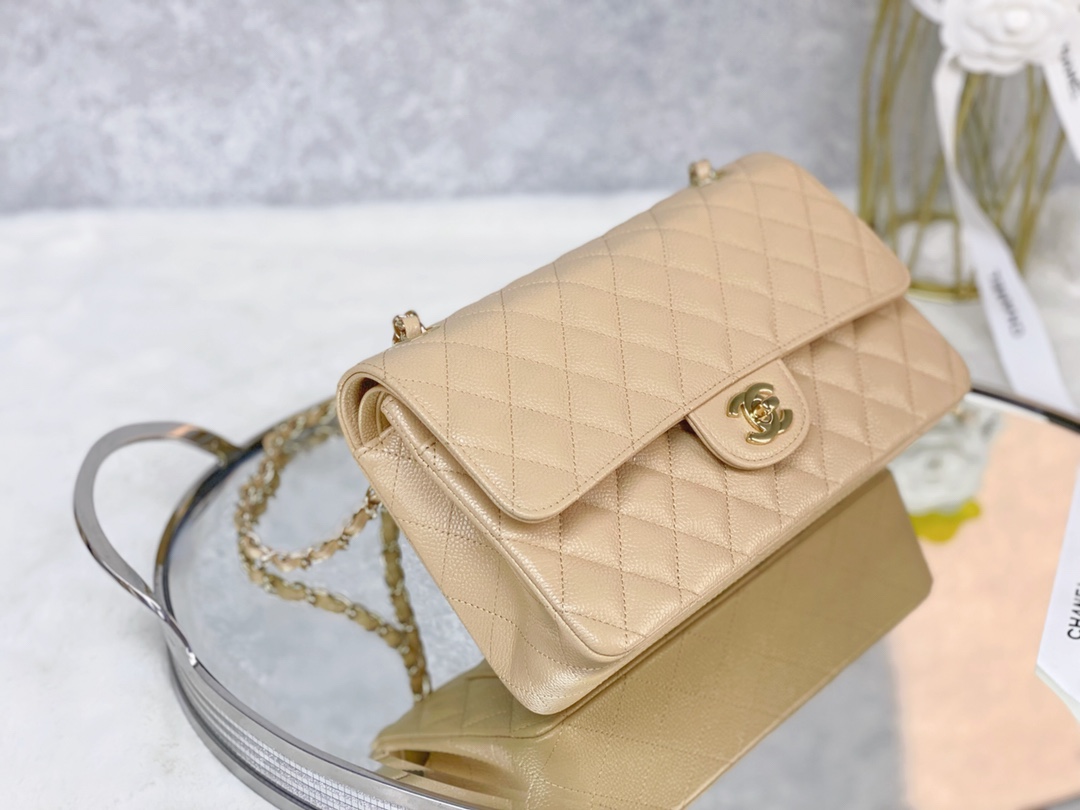 [Pre-order] กระเป๋า Chanel Classic 10” Caviar GHW คลาสสิคตลอดกาล หนังคาเวียร์ตัดเย็บด้วยหนังนำเข้าเกรดที่ดีที่สุด