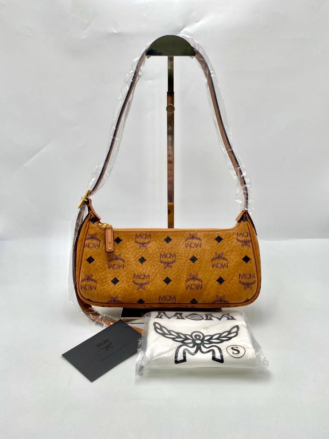 ‼️โปร 9.9 ‼️ NEW MCM AREN SHOULDER BAG IN VISETOS Sz.6.5 x 26.5 x 13.5 cm อุปกรณ์.ถุงผ้า/การ์ด shop king power