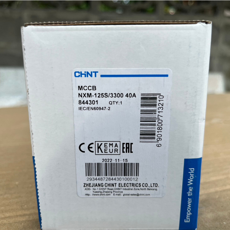 MCCB โมลเคสเบรกเกอร์ เบรกเกอร์ขนาดใหญ่ Molded Case Circuit Breaker NXM-125S/3300 3P 40A (25KA)