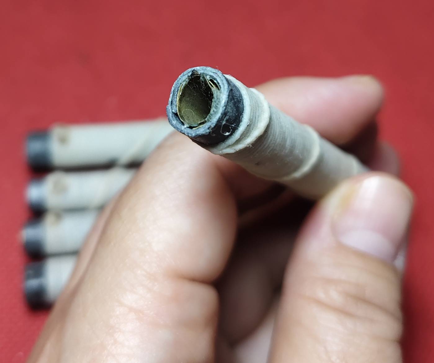 ตะกรุดกันปลอง (กันเสื่อม) อาจารย์เหลี้ยม นาโยง สำนักไชยมงคล ปี 2559 (กันวัตถุมงคล-รอยสักยันต์-คาถาอาคมเสื่อม กันคัดถอนวิชาอาคม)