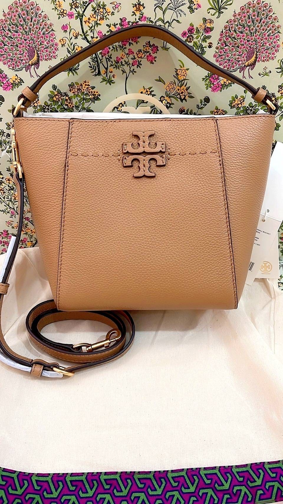 NEW TORY BURCH McGraw Small Bucket Bag สี Tiramisu