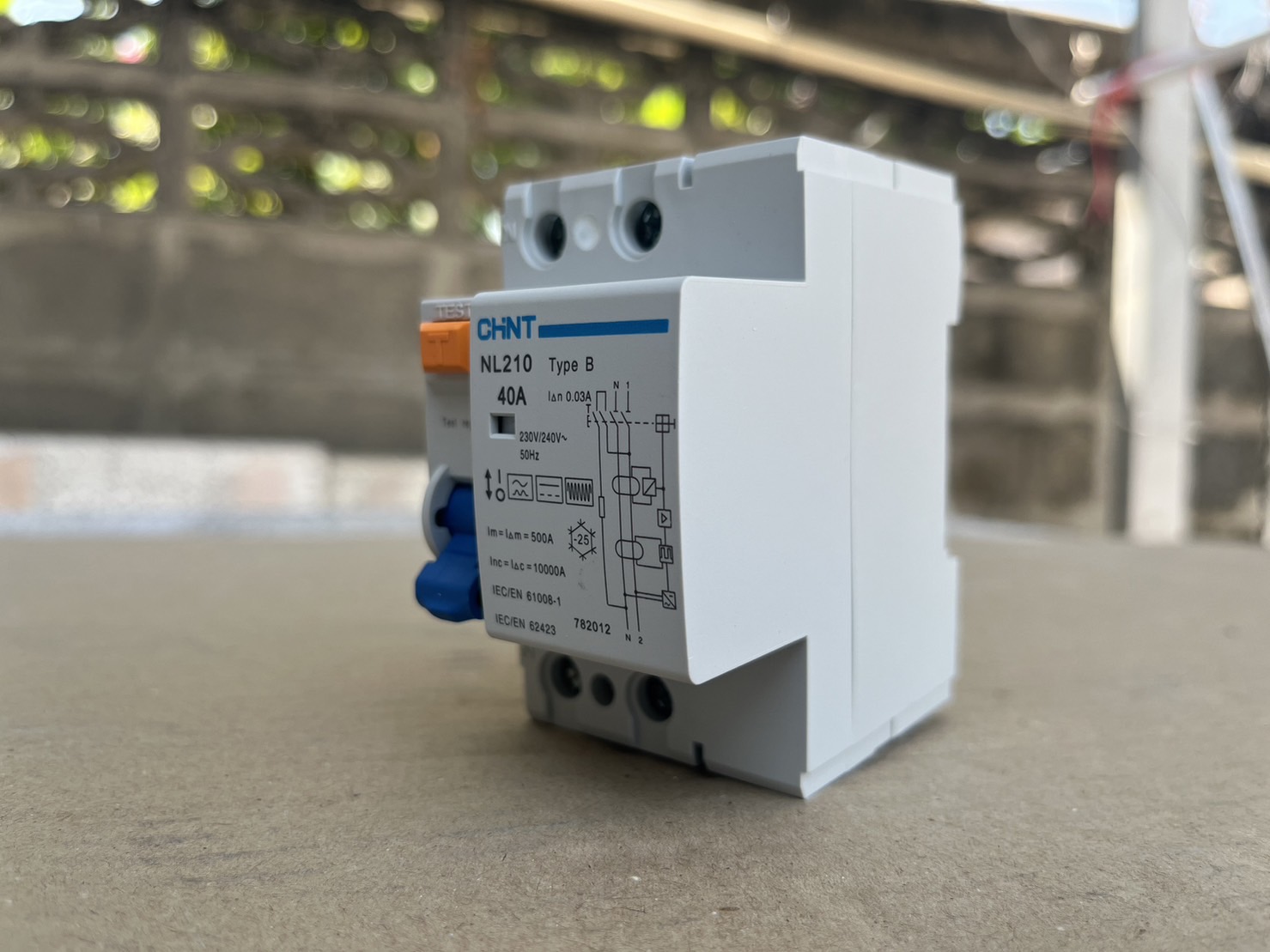 เบรกเกอร์กันดูด RCCB Type B 1 เฟส เบรกเกอร์กันไฟดูด กันดูด CHINT NL210 1P + N 40A , 30mA (10KA) (Box)