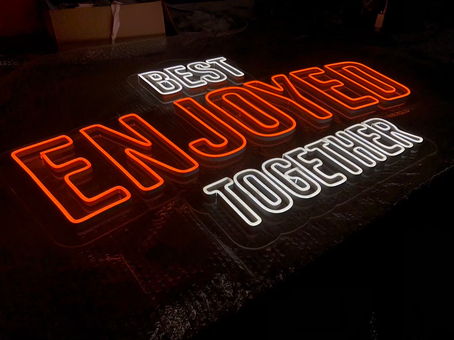 ป้ายไฟดัด BEST ENJOYED TOGETHER