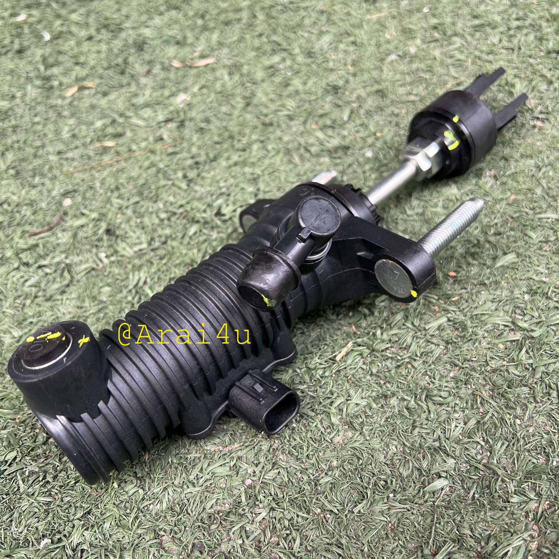 แม่ปั้มครัชบน TOYOTA REVO เครื่อง 2.8 (31420-0K060) ปั๊มคลัทซ์บน
