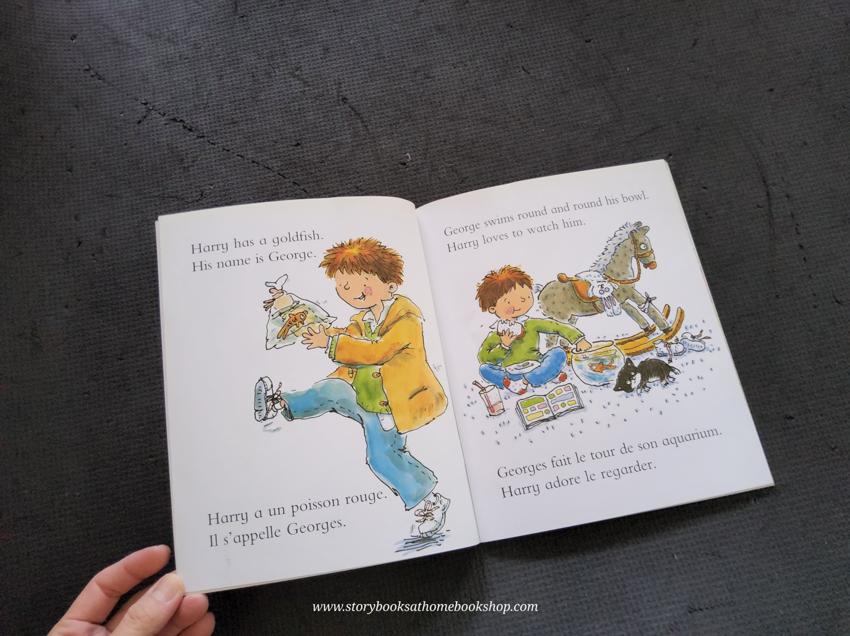 หนังสือนิทานปกอ่อน ** 🍅🍓LANGUAGE LEARNING: GEORGE THE GOLDFISH (ENGLISH-FRENCH)