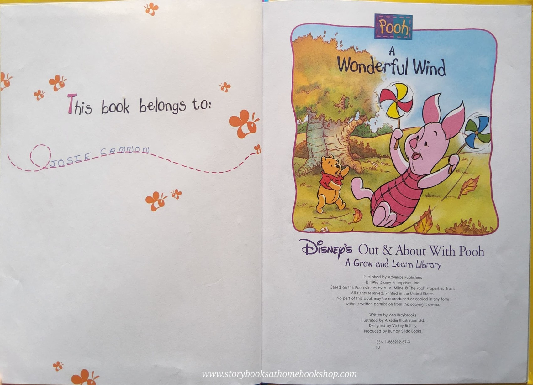 หนังสือนิทานปกแข็ง** 🍅🍓DISNEY OUT&ABOUT WITH POOH: A WONDERFUL WIND V.13
