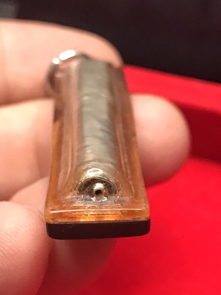 ๑. ตะกรุดเงินจารมือครูบาชุ่ม โพธิโก ๒. รูปถ่ายเก่าด้านหน้าครูบาเจ้าศรีวิชัย ด้านหลังครูบาชุ่ม โพธิโก ๓. พระเกศาครูบาชุ่ม โพธิโก ปิดทอง ๔. พระอัฐิธาตุ ครูบาชุ่ม โพธิโก ได้มาจากลุงดิศ อายุกว่า ๖๐ ปีแล้ว เป็นของรุ่นคุณพ่อชื่อพ่อหนานมี ชาวประตูป่า จ.ลำพูน