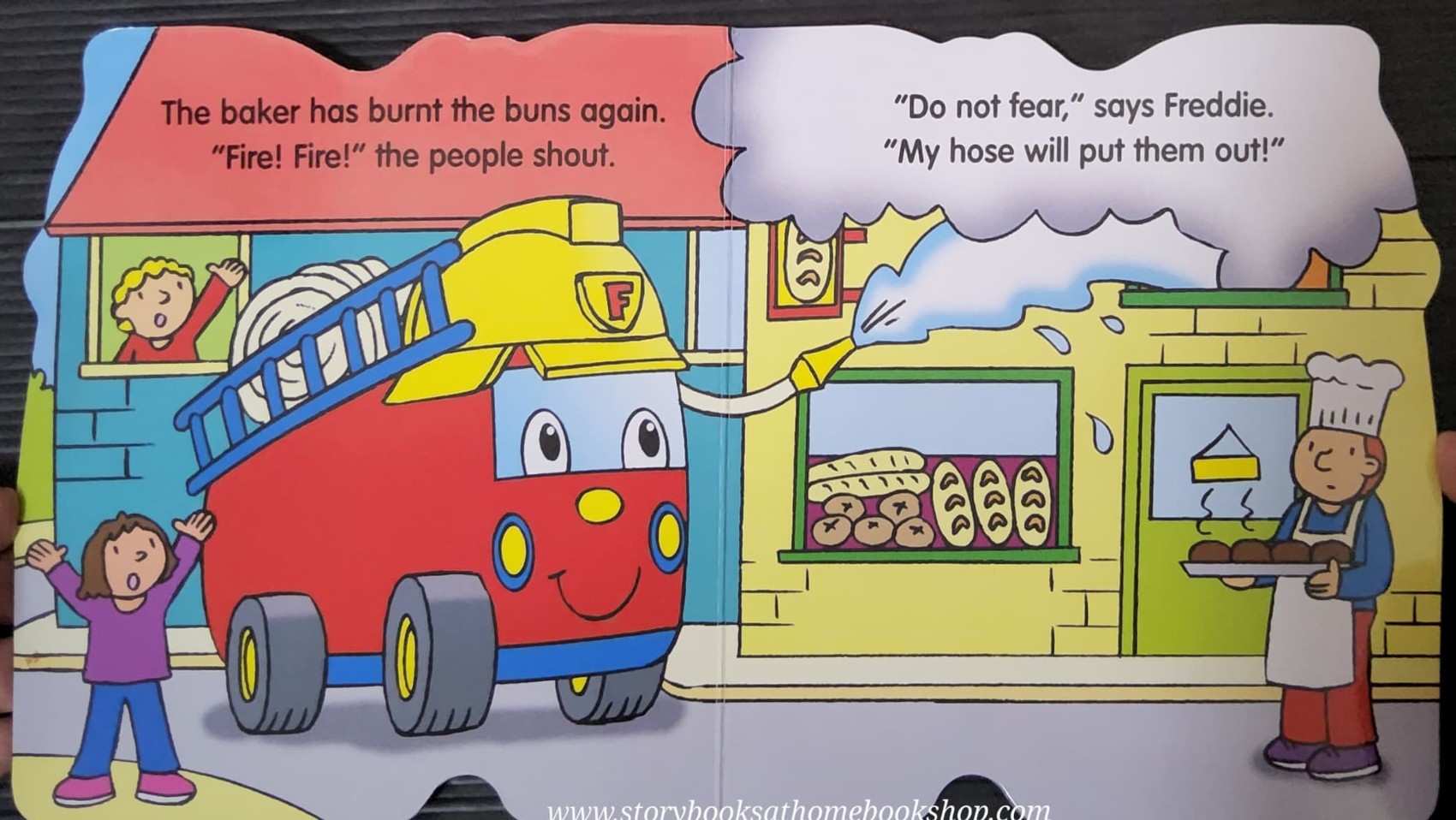 BOARD BOOK** 🍅🍅FREDDIE THE FIRE ENGINE