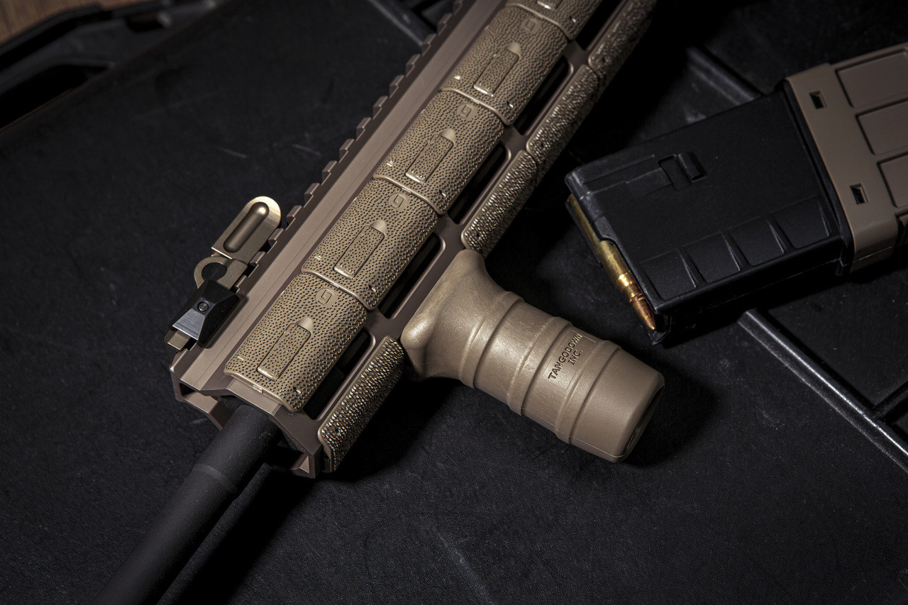 TangoDown - M-LOK® Stubby Vertical Grip (สีดำ)