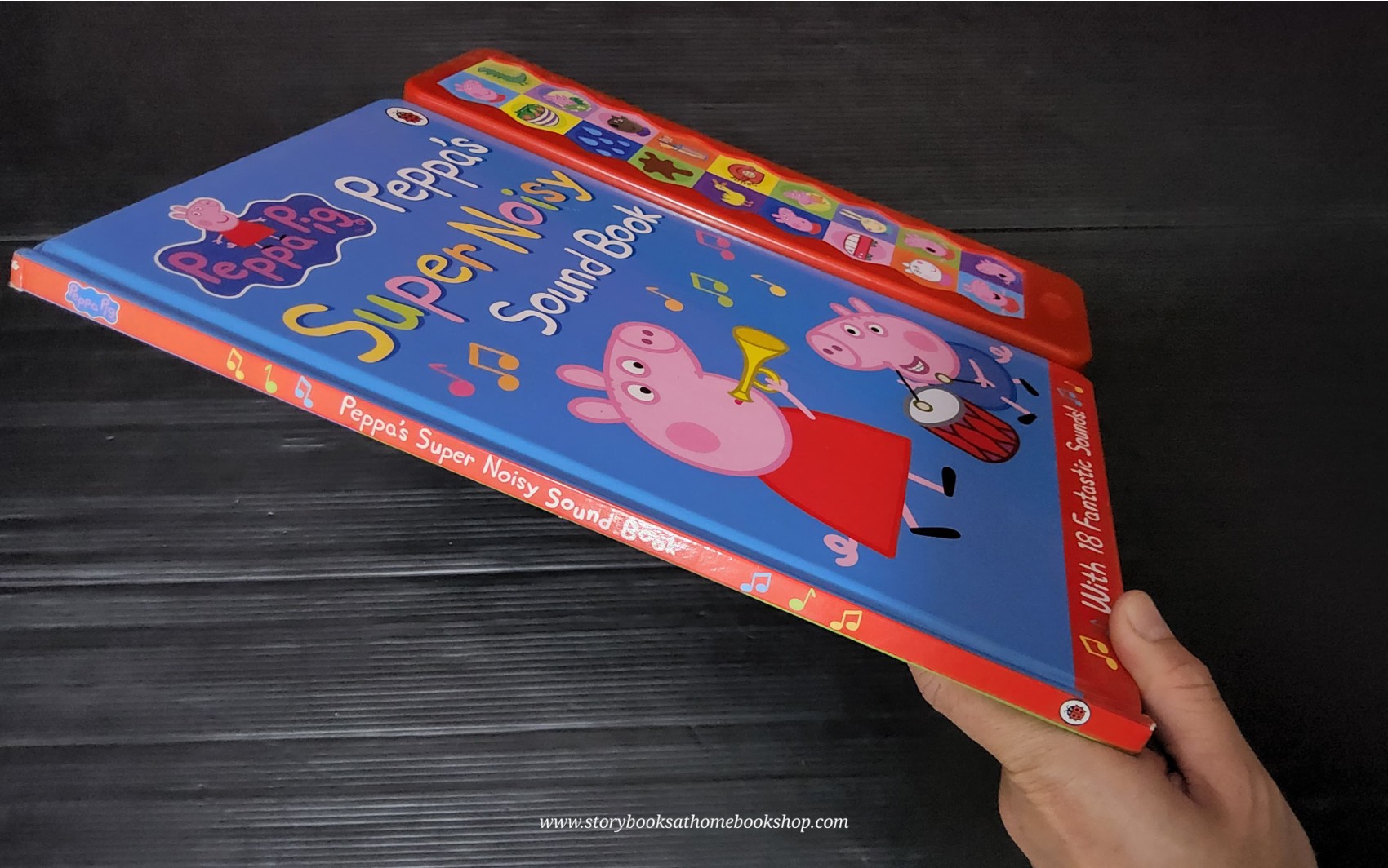 BIG SOUND BOOK** ð
ð
PEPPA PIG:PEPPA'S SUPER NOISY SOUNG BOOK