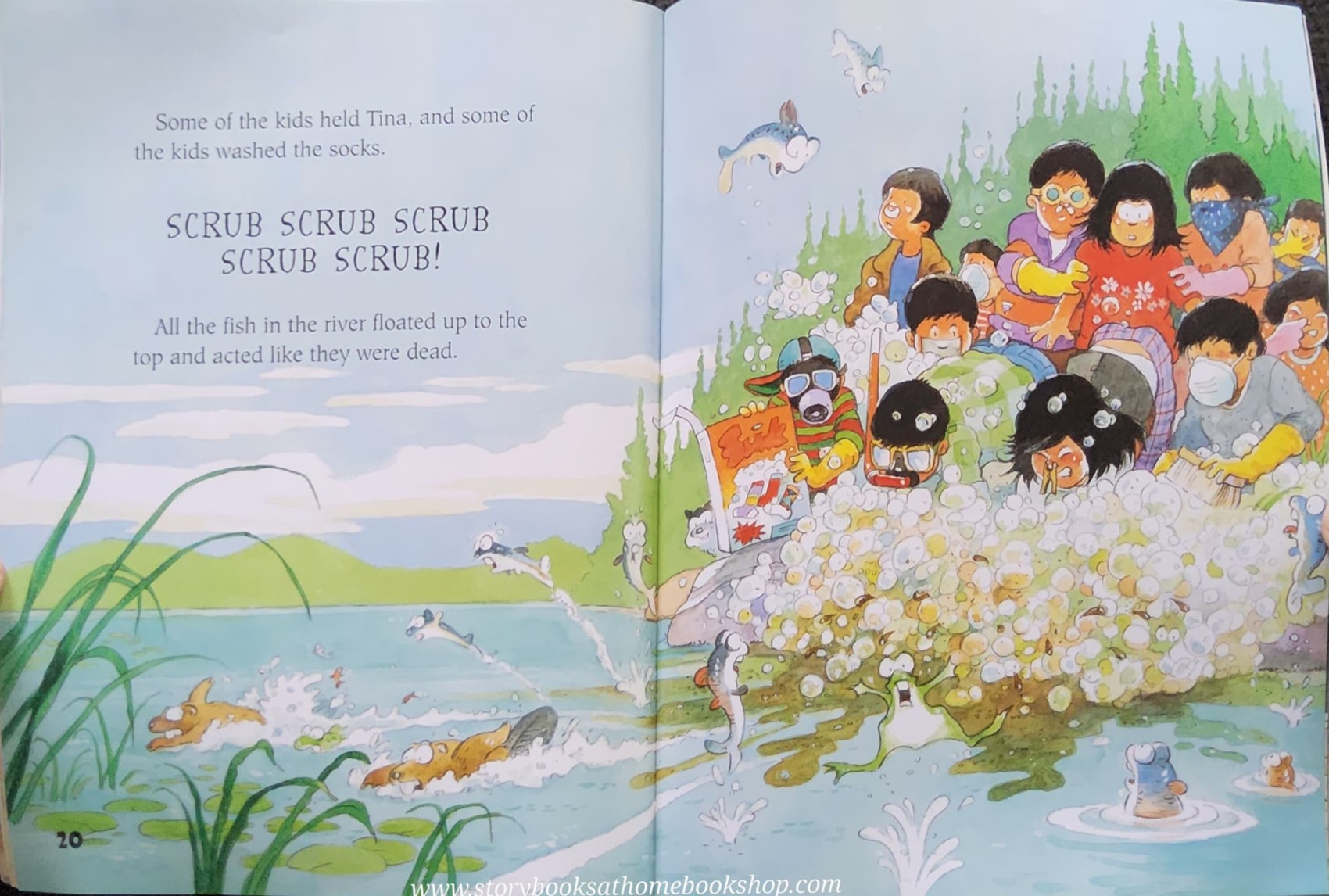 หนังสือนิทานปกอ่อน ** 🍅SMELLY SOCKS BY ROBERT MUNSCH