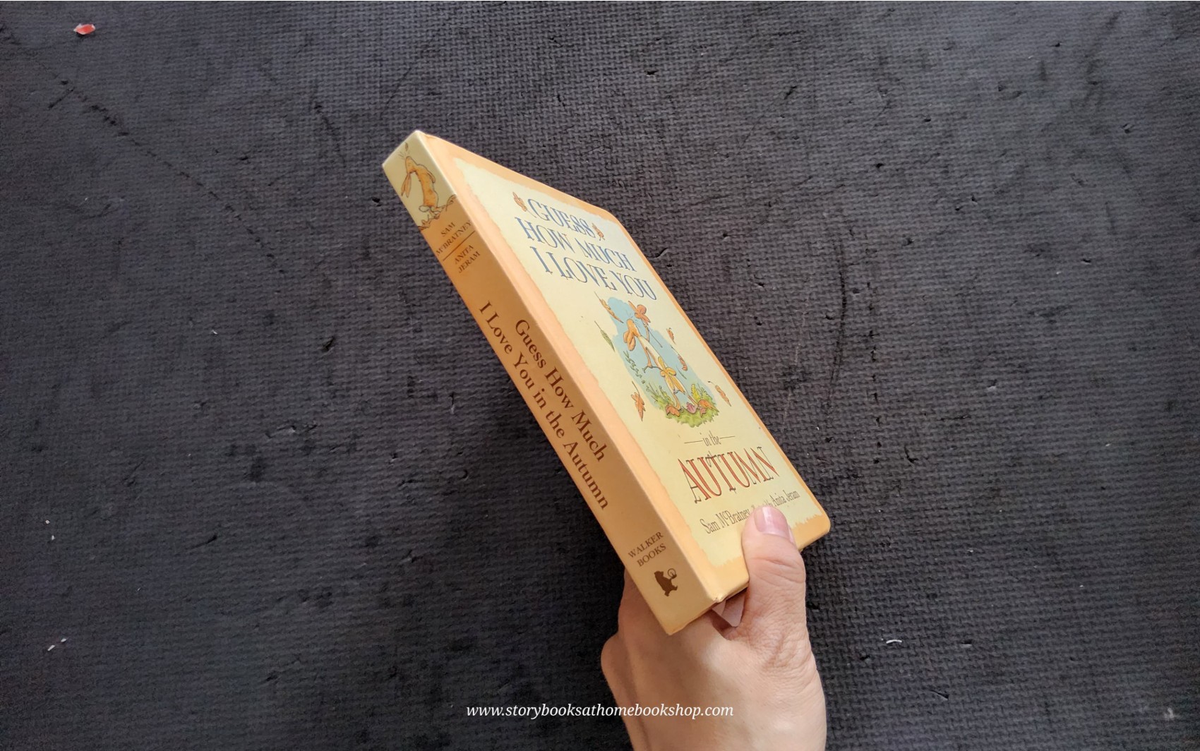 BOARD BOOK** 🍅🍅GUESS HOW MUCH I LOVE YOU IN THE AUTUMN BY SAM McBratney