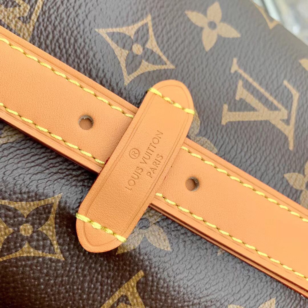 [Pre-order]กระเป๋าสะพาย กระเป๋ารุ่น CarryAll PM Monogram - Louis Vuitton- M46203 งานคุณภาพที่ดีที่สุด